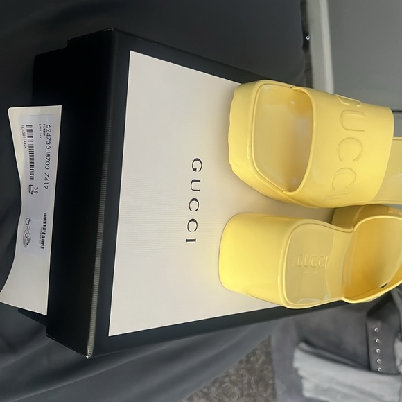 Warn but still in great condition box included! - Picture 8 of 10